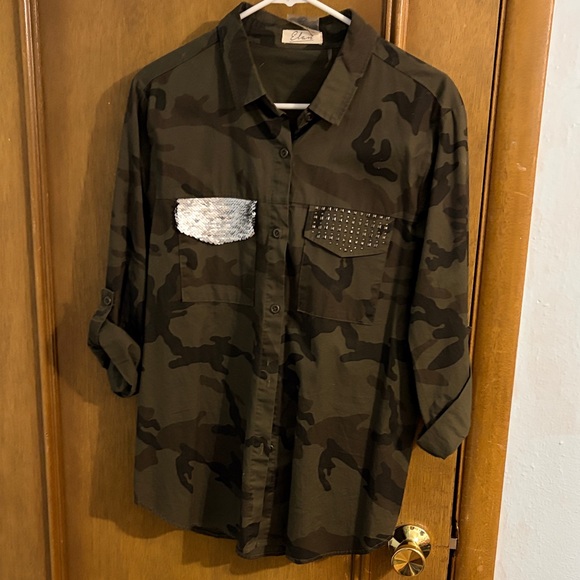 Elan Tops - Elan Camouflage Shirt with Sequin Details